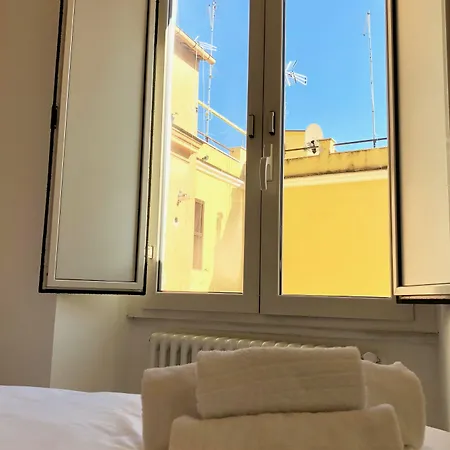 Termini Station Little House Apartmán *